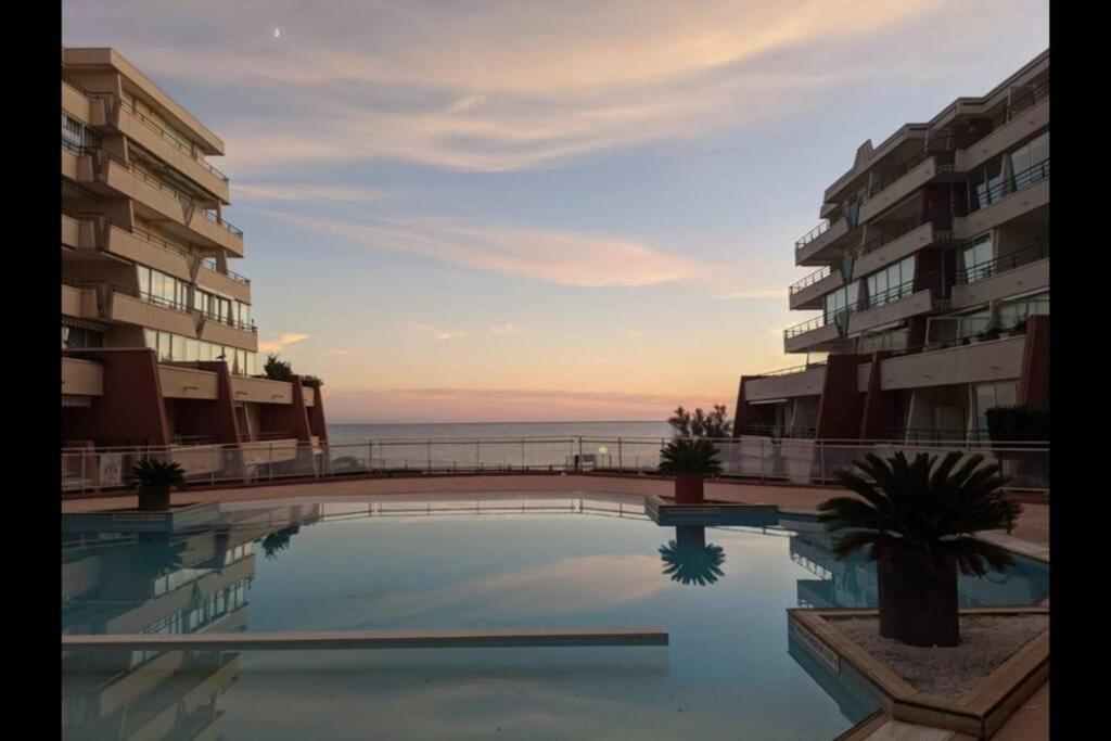 Appartamento T2 Climatisé Vue Sur Mer, Wifi, Piscine Et Parking Sète