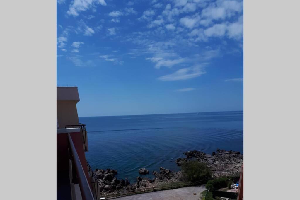 Apartment T2 Climatise Vue Sur Mer, Wifi, Piscine Et Parking